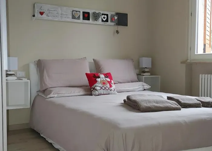 Casa Francesca 아파트 페스키에라델가르다